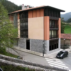 pension-txomin-ostatua.basquecountryhotels.org/